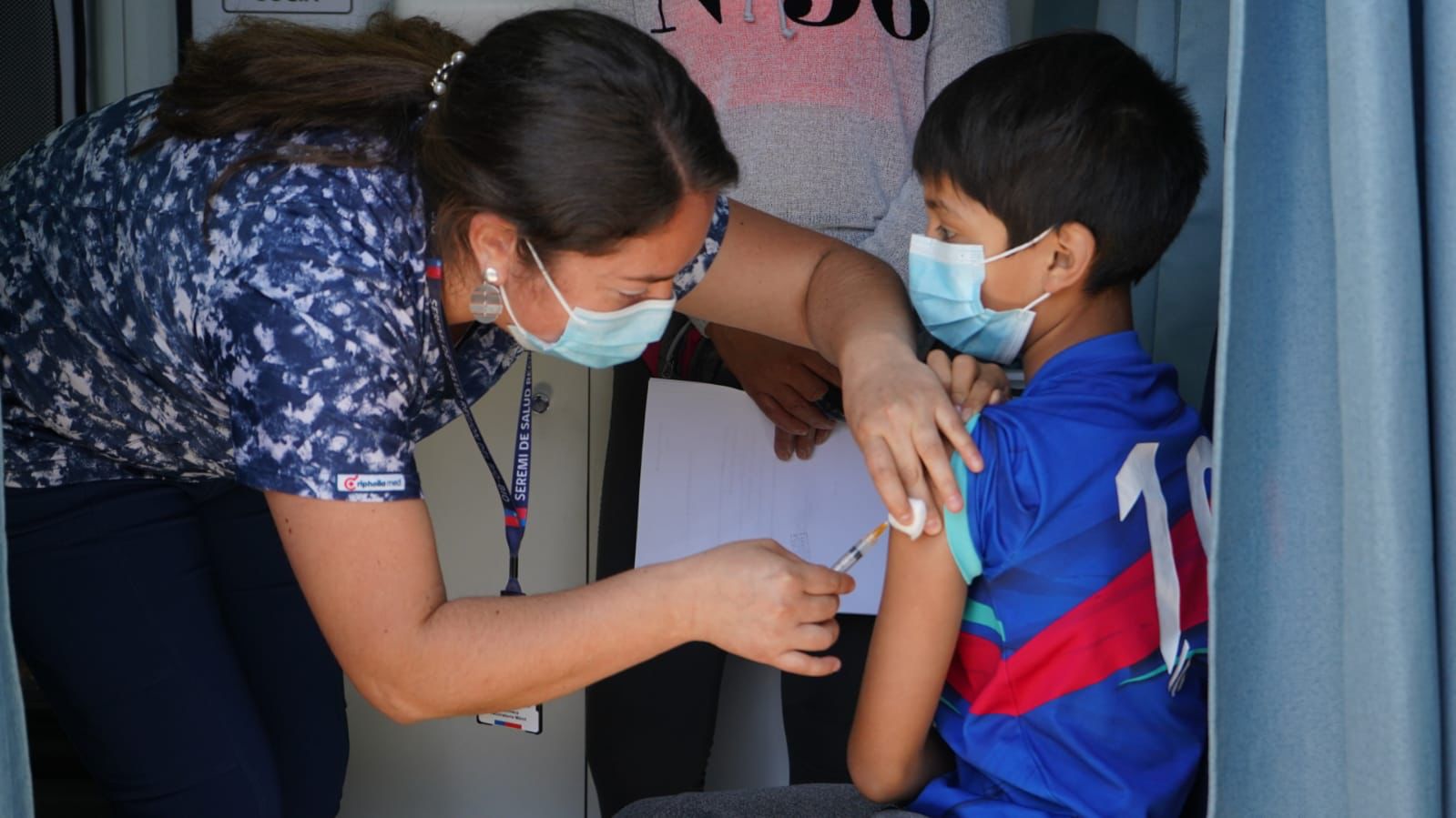Seremi de Salud refuerza puntos de vacunación Covid-19 para menores durante vacaciones de invierno 