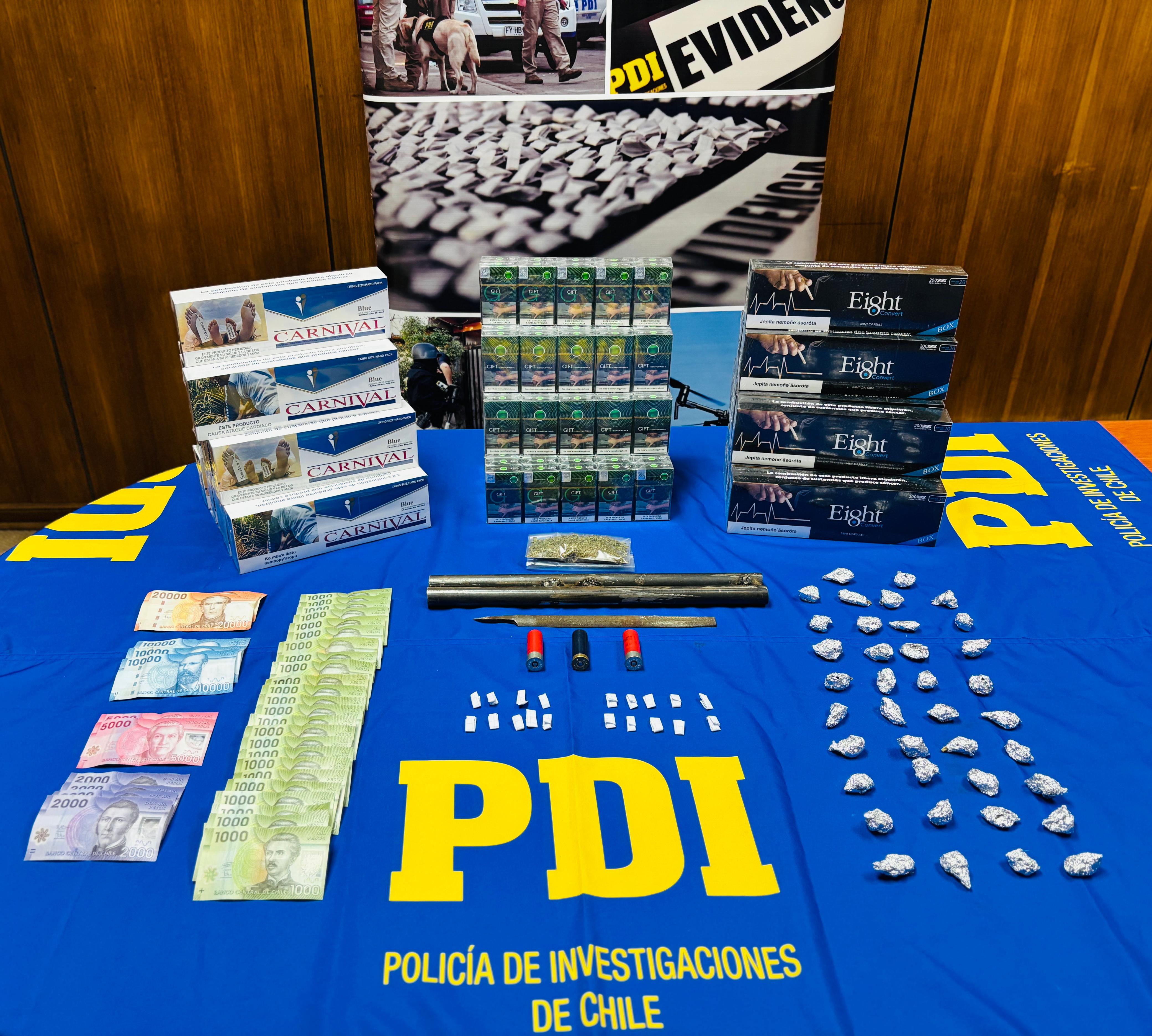 Mujer es detenida en Mulchén por tráfico de drogas y contrabando de cigarrillos 