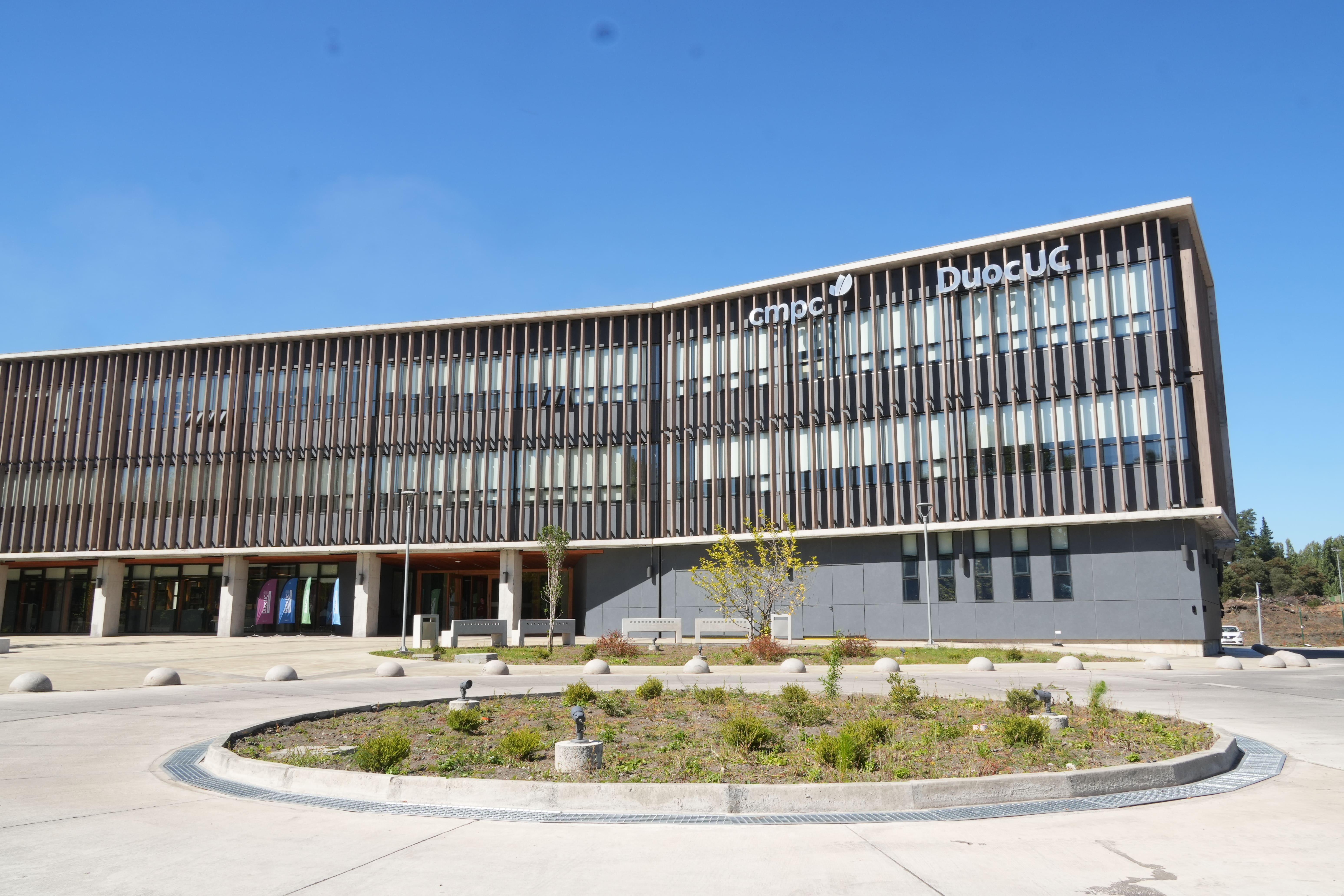 Atentos, jóvenes: Campus Nacimiento CMPC Duoc UC abre periodo de matrículas 2026