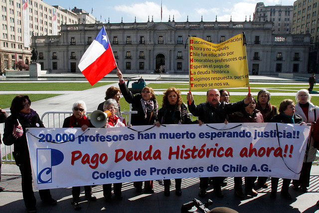 Colegio de Profesores por deuda histórica: "El Gobierno nos obliga a un paro nacional"