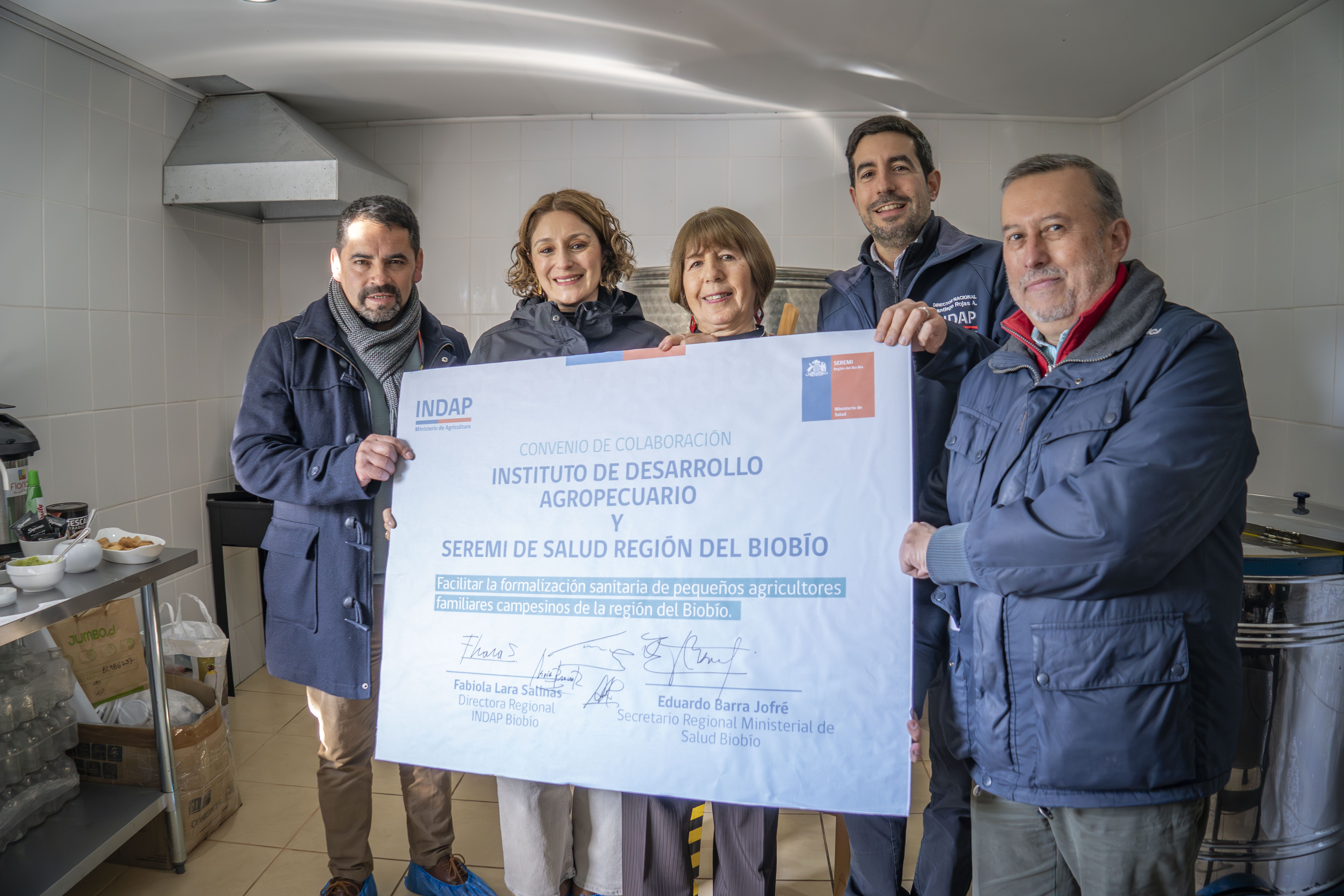 INDAP y SEREMI de Salud del Biobío firman convenio para avanzar en la formalización sanitaria de pequeños agricultores