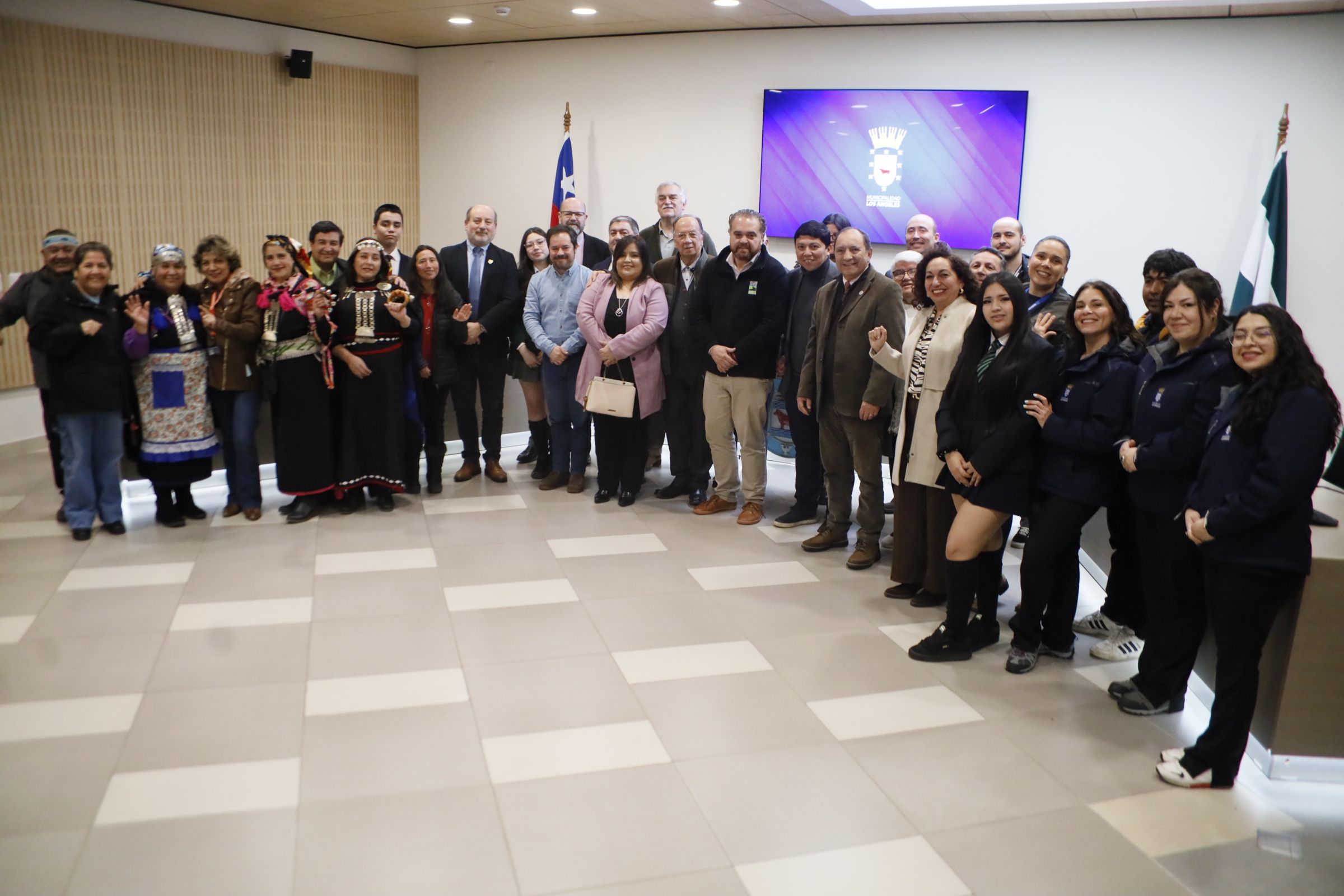 Tras firma de convenio con el GORE, Municipio de Los Ángeles suma ocho nuevos proyectos 