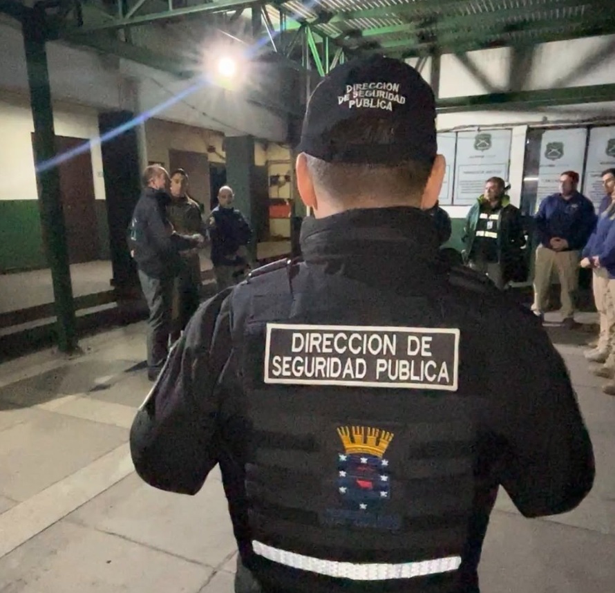 Detención múltiple en el centro de Los Ángeles: Patrulleros Municipales frustran robos y sacan drogas de circulación