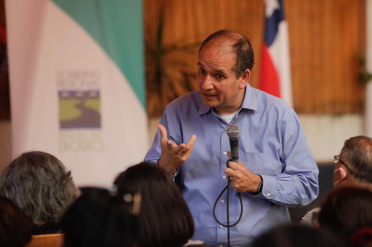 Rodrigo Díaz justificó destitución de funcionaria que destapó el caso Convenios en el Biobío