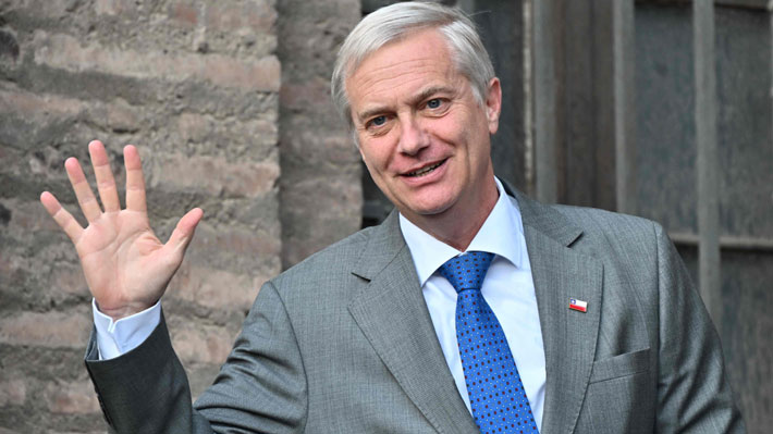 Quién recluta, cómo se hace y cargos clave: La búsqueda de elenco ante un eventual triunfo de Kast  