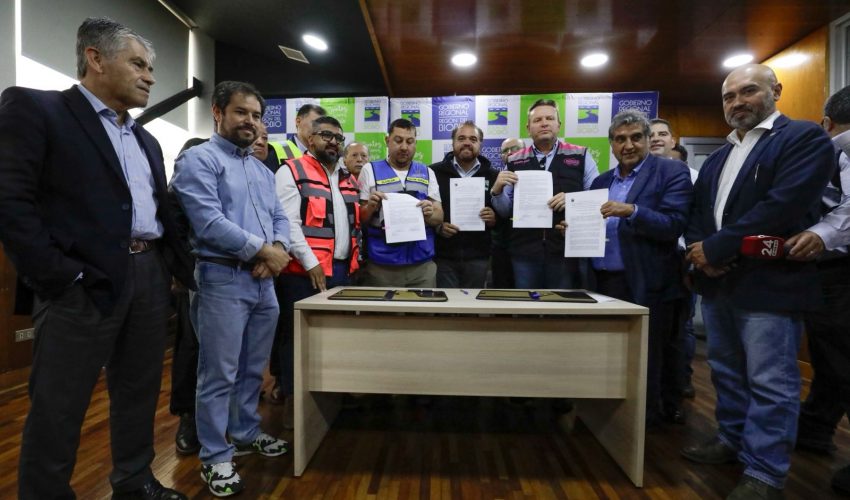 GORE formaliza traspaso del fondo de emergencia a municipios afectados por incendios