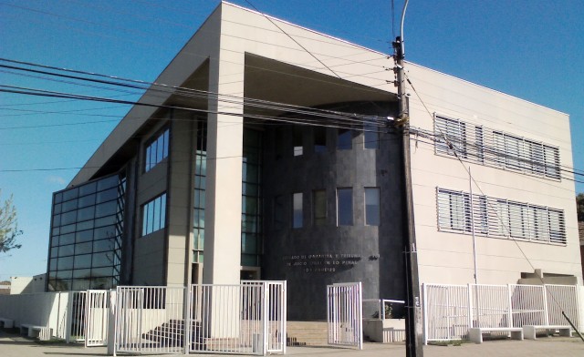 Tribunal de Los Ángeles condena a 17 años y 6 meses de presidio a autor de violación y abuso sexual reiterado de menor de edad en contexto VIF