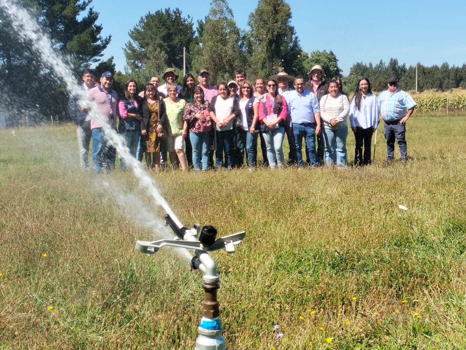 CNR destaca rol de la mujer en el riego y bonifica a pequeñas agricultoras de Biobío 