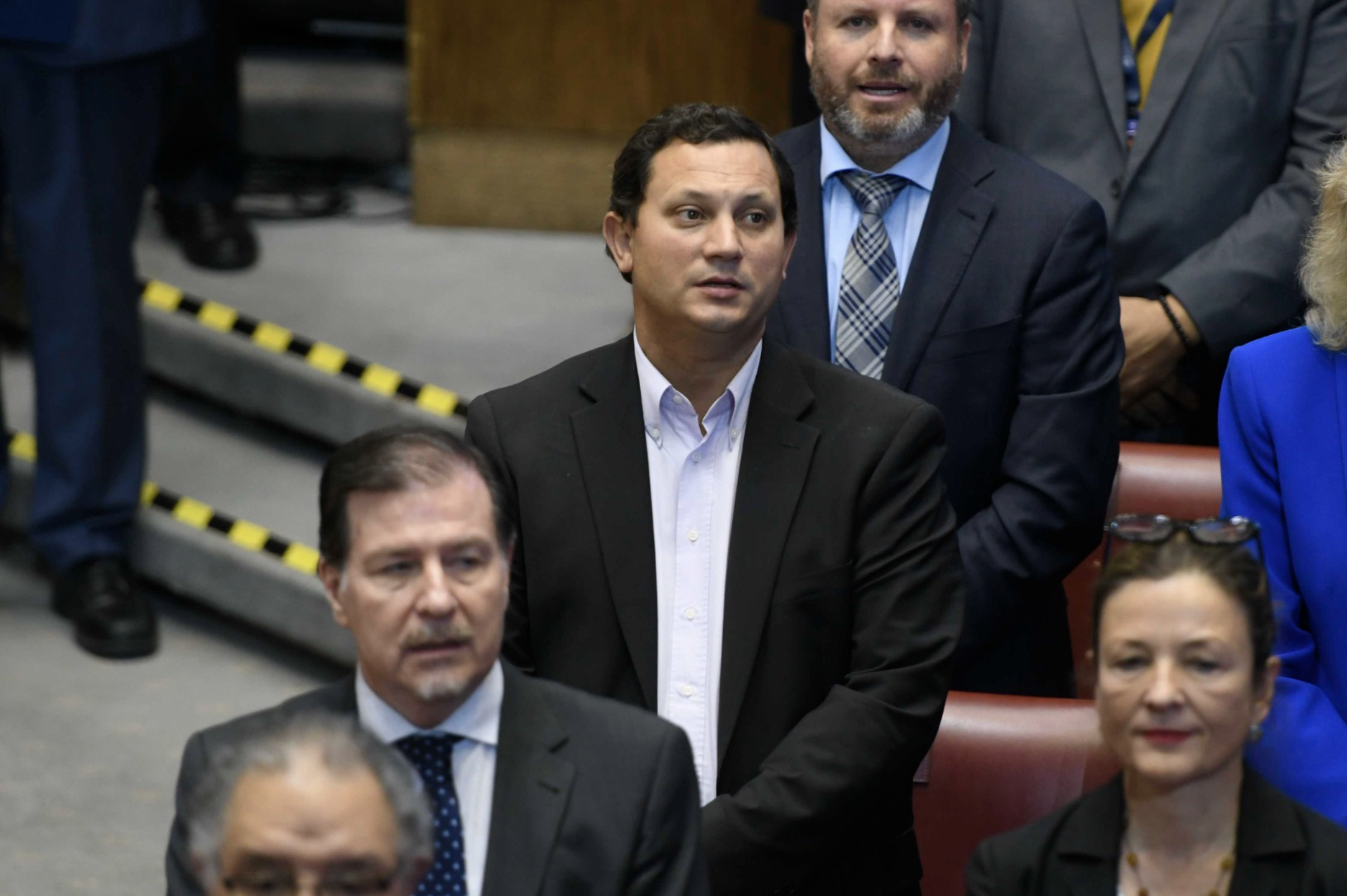 Senador Enrique van Rysselberghe pide que Fuerzas Armadas colaboren en instalación de viviendas de emergencias