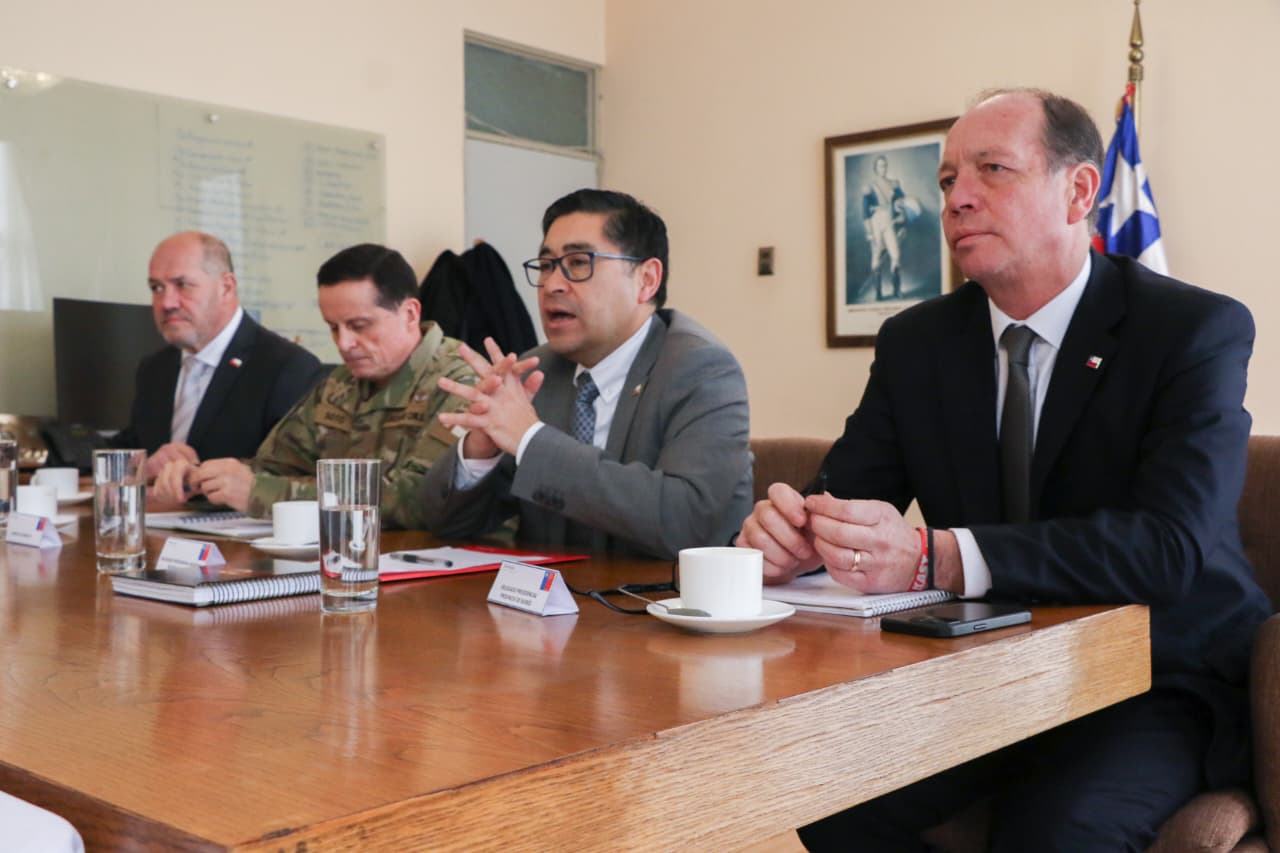 Delegaciones Presidenciales de Biobío y La Araucanía más el Jedena coordinan nuevas acciones estratégicas en materia de seguridad pública y combate al crimen organizado en la Macrozona Sur