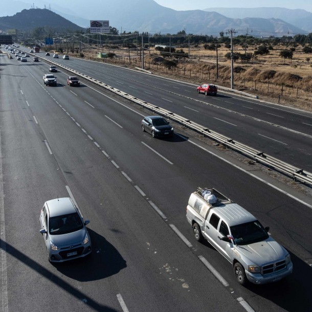 ¿Cuánto cuesta viajar en auto de Santiago a Temuco en 2026?: peajes, bencina y el total antes de Fiestas Patrias