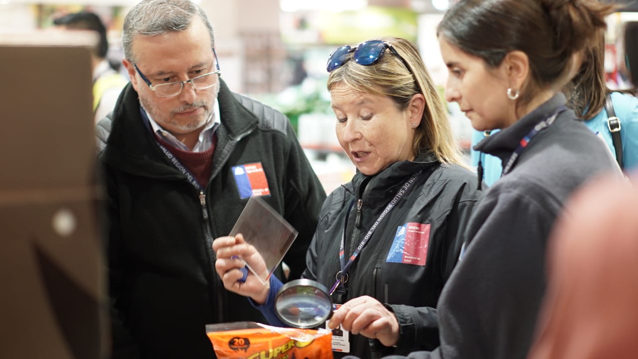42 fiscalizaciones se desarrollaron el 1° semestre de 2025 para verificar cumplimiento de la Ley de Etiquetado de Alimentos