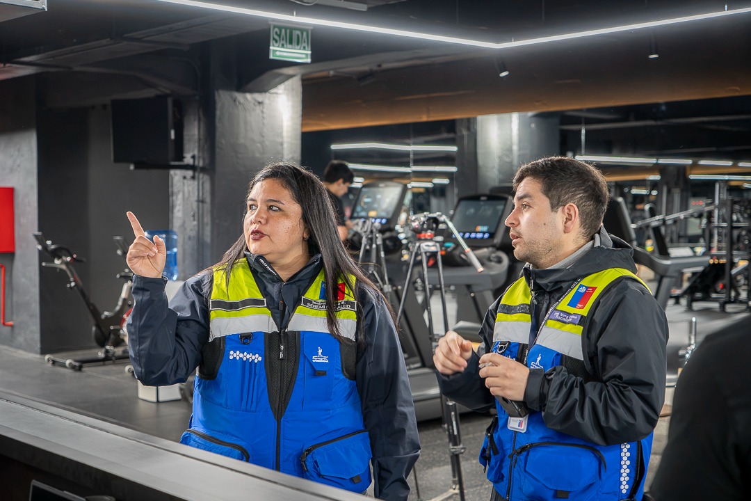 Autoridad Sanitaria intensifica fiscalización a gimnasios en la región tras inicio de primavera: se contabilizan 6 inspecciones y 1 sumario