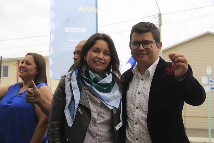 En Cabrero 160 familias recibieron sus viviendas