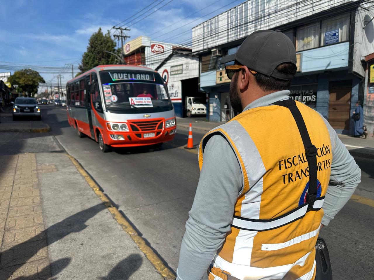 Fiscalizaron correcto uso de vías exclusivas para el transporte público en Los Ángeles