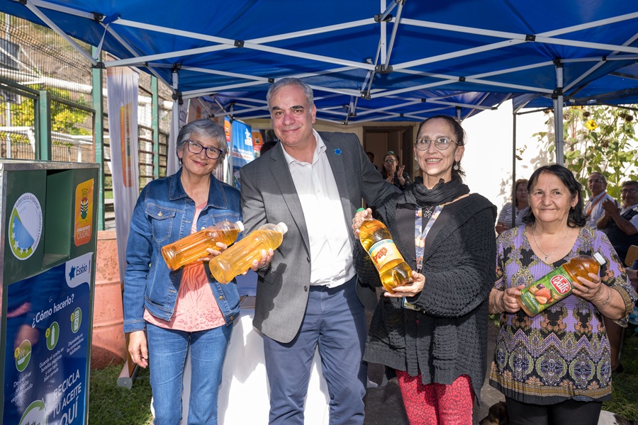 Essbio ha reciclado más de 90 mil litros de aceite usado a través de su programa “Toma la Sartén por el Mango”