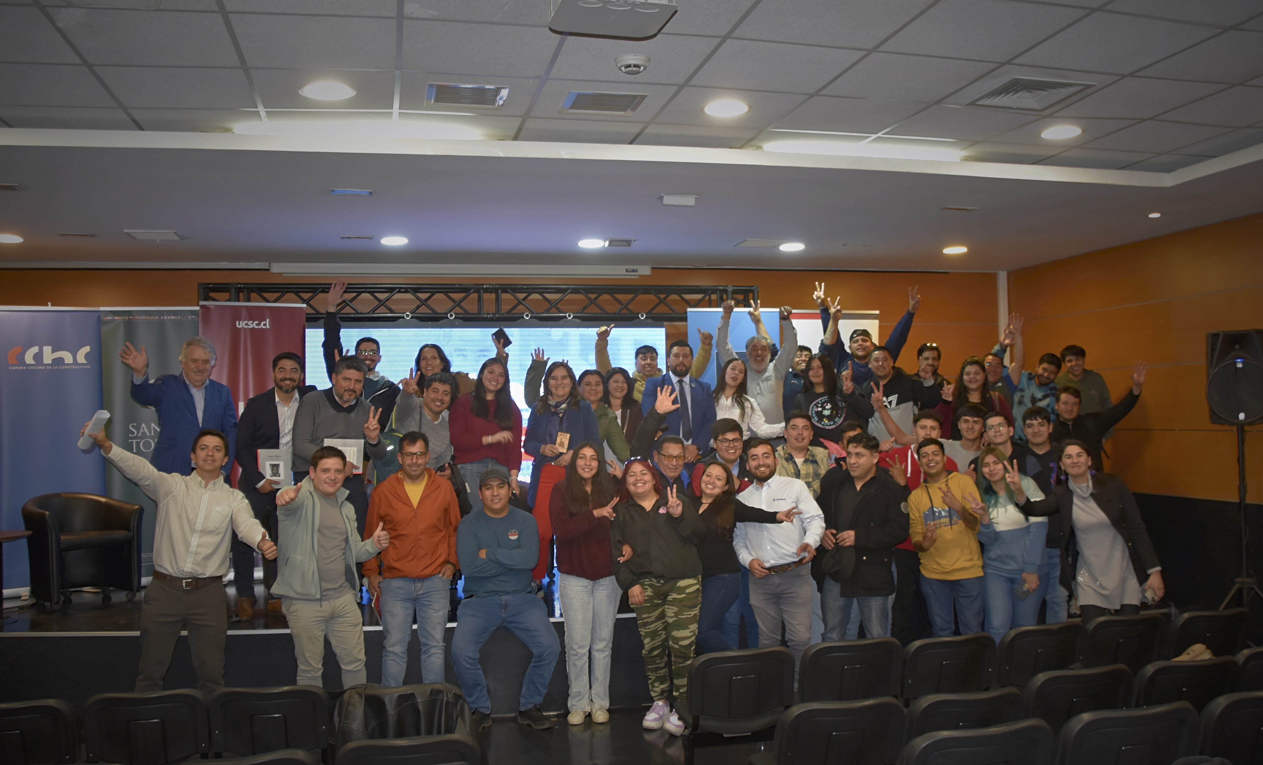 Expertos abordarán industrialización e Inteligencia Artificial en la construcción durante encuentro de estudiantes en Los Ángeles