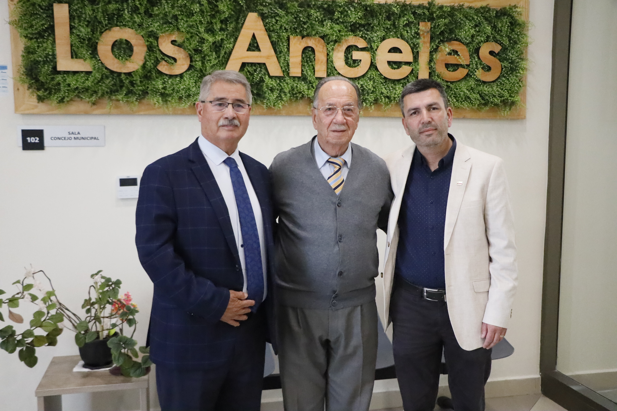 Alcaldes de la provincia de Bío Bío solicitan pronunciamiento por implementación de SLEP en sus comunas
