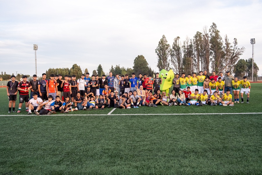 Entre goles, amistad y aprendizaje: así fue el cierre de las Escuelas de Fútbol de Verano de CMPC