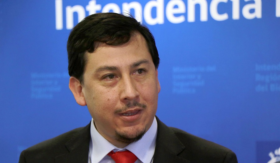 Ex seremi Héctor Muñoz por virus respiratorios: "La gestión de las autoridades vigentes ha sido deficiente"