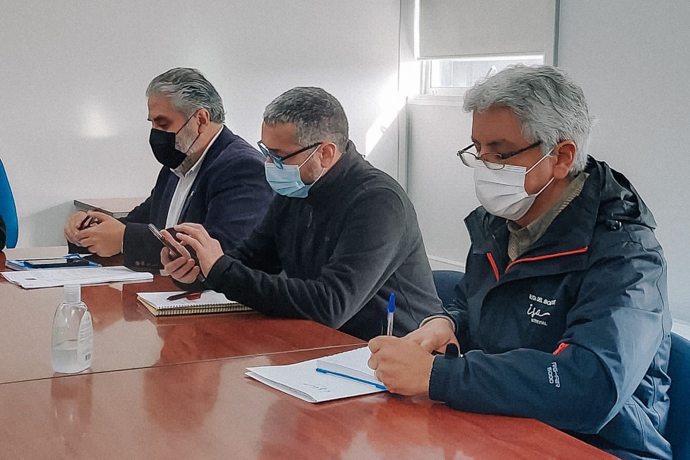 Delegada Daniela Dresdner se reúne con MOP y concesiones para coordinar la instalación de cámaras en rutas