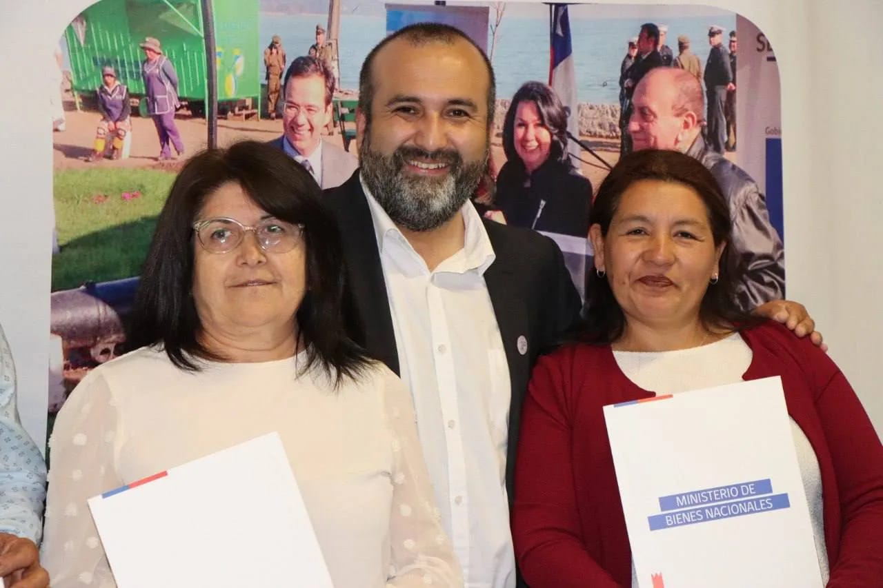 Bienes Nacionales entregó nuevos títulos de dominio en Tomé
