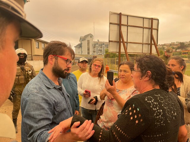 Encuesta revela percepciones sobre los incendios en Biobío y Ñuble: Bomberos bien evaluados y Gobierno sigue siendo peor calificado