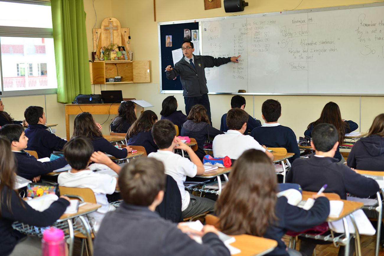 Educación entrega más de 10 mil millones a municipios de la Región
