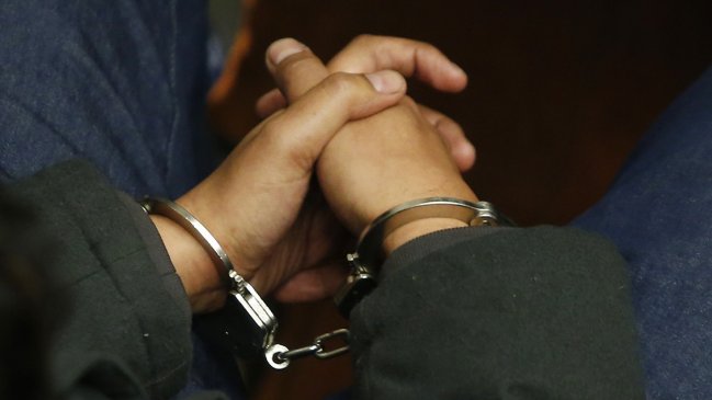 En prisión preventiva quedó joven acusado de protagonizar robo en Estación de Servicios de Tucapel