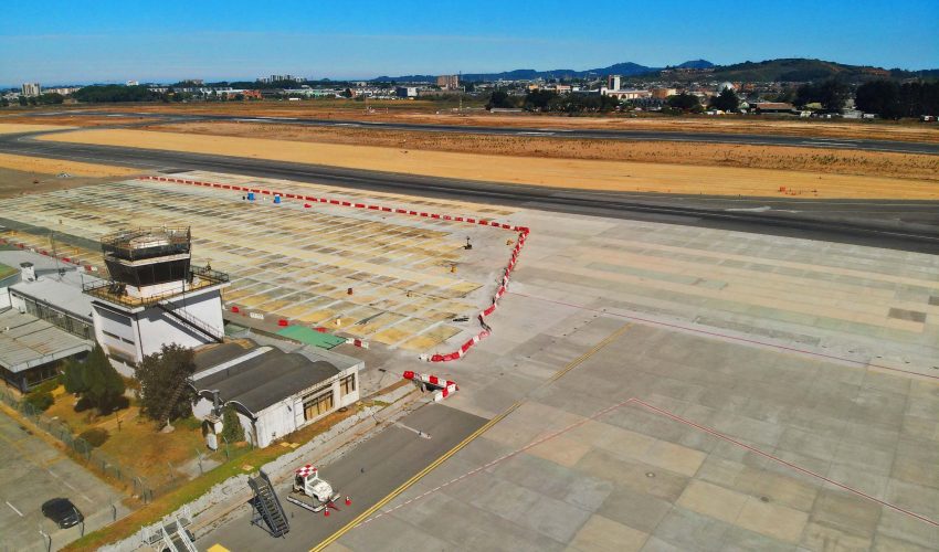 MOP actualizará proyecto de ampliación de Carriel Sur y renovará pista de aeródromo de Chillán