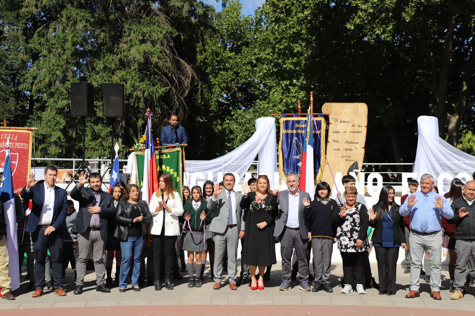 Con anuncios de Obras y Alto Rendimiento Cabrero inaugura Año Escolar 2024