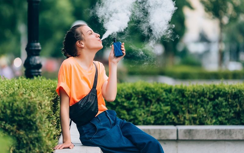 Vapeo podría provocar dos tipos de cáncer, según reciente estudio.