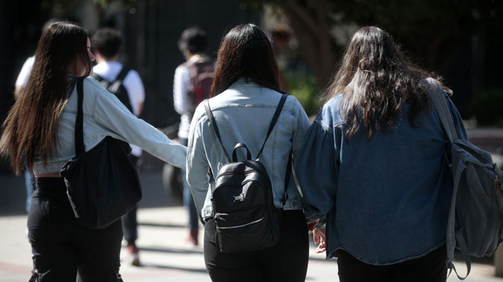 Expertos advierten que falseo de datos para acceder a gratuidad podría aumentar con el FES  