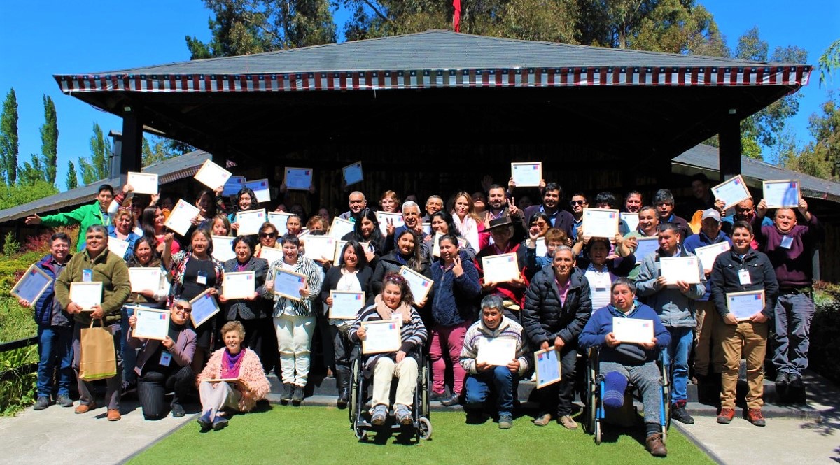 FOSIS Biobío y Gobierno Regional apoyaron el emprendimiento de 660 personas con discapacidad y sus cuidadores
