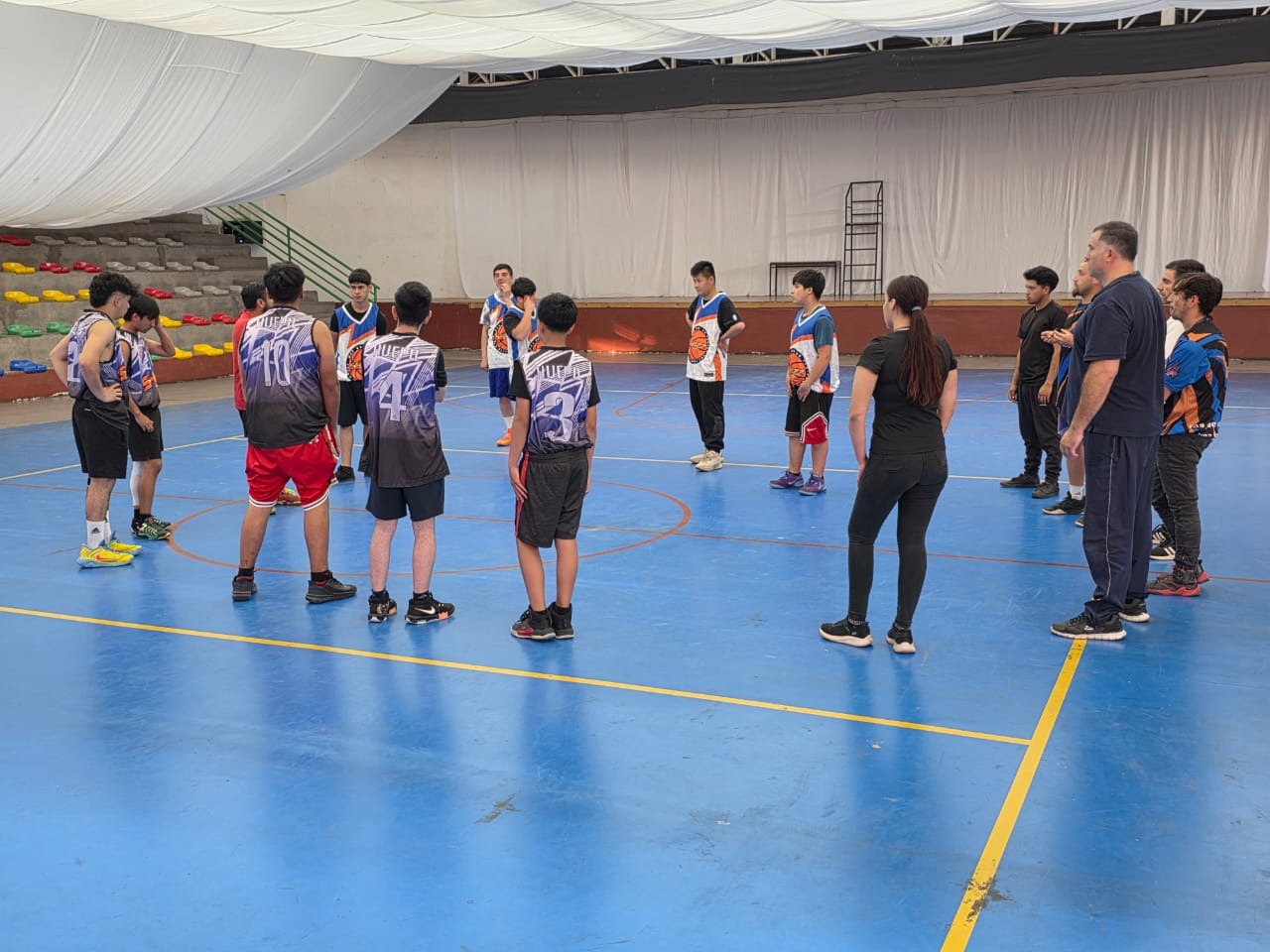 Tucapel: Forman a jóvenes y mujeres cómo árbitros 