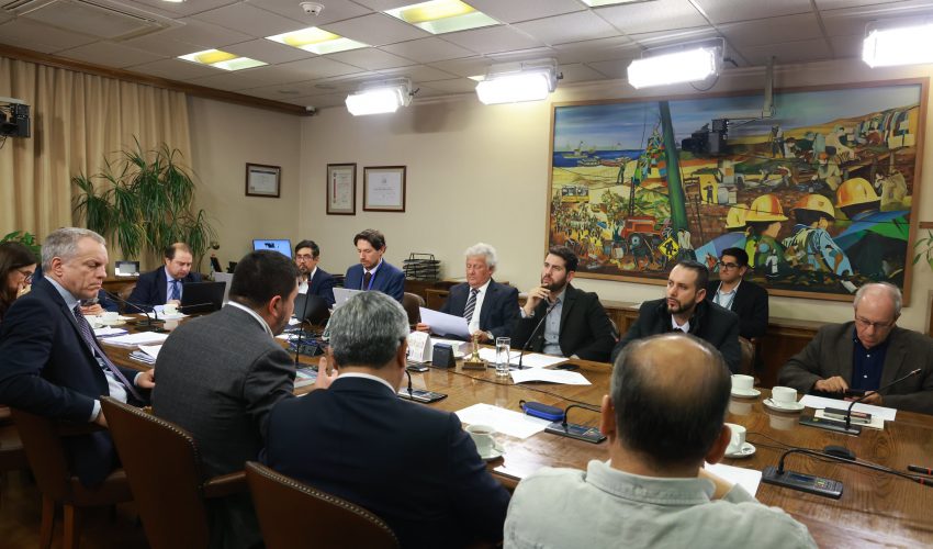 Comienza análisis del proyecto que busca eliminar tope de 11 años en indemnización por despido