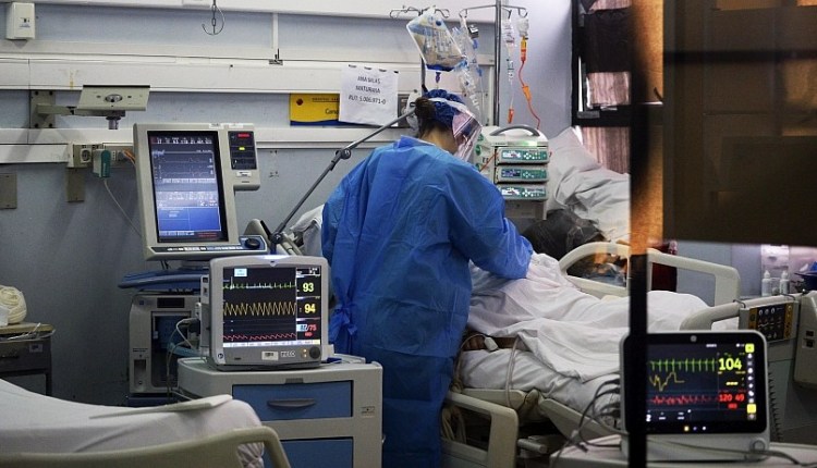 Estudio chileno revela que contagio grave de covid-19 aumenta hasta ocho veces más el riesgo de padecer tuberculosis  