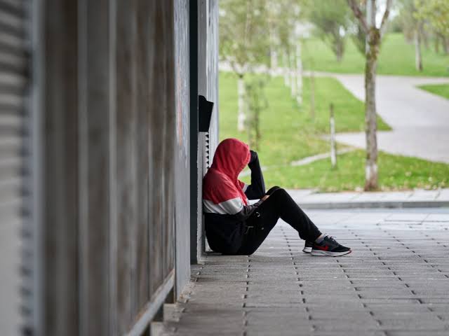Minsal ingresa proyecto de ley que otorga a padres un permiso para cuidar a sus hijos tras hospitalización por intento de suicidio