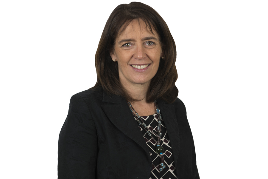 "Sencilla" y "coherente": Quién es María Pía Adriasola Barroilhet, la futura primera dama de Chile  