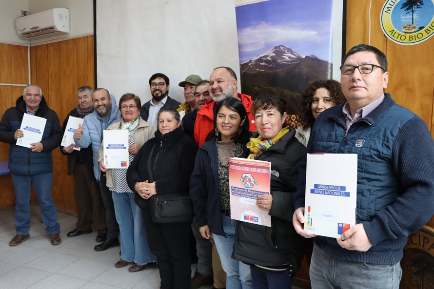 6 familias de Alto Biobío son propietarias tras recibir su título de dominio por parte de Bienes Nacionales Biobío