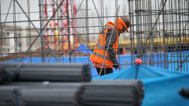 "Permisología": Chile lidera el Índice de Burocracia 2025