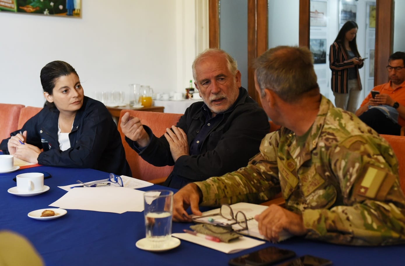 Ministro Montes destaca mayor control de la emergencia por incendios y detalla avances respecto del proceso de reconstrucción en el Biobío