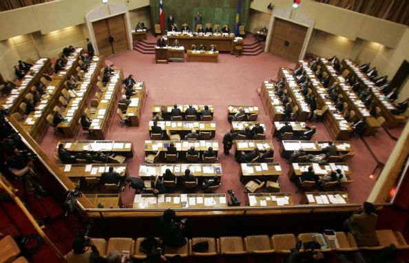 Bancadas oficialistas respaldan a Alvarado y emplazan al PC y al Frente Amplio a sumarse a los acuerdos legislativos