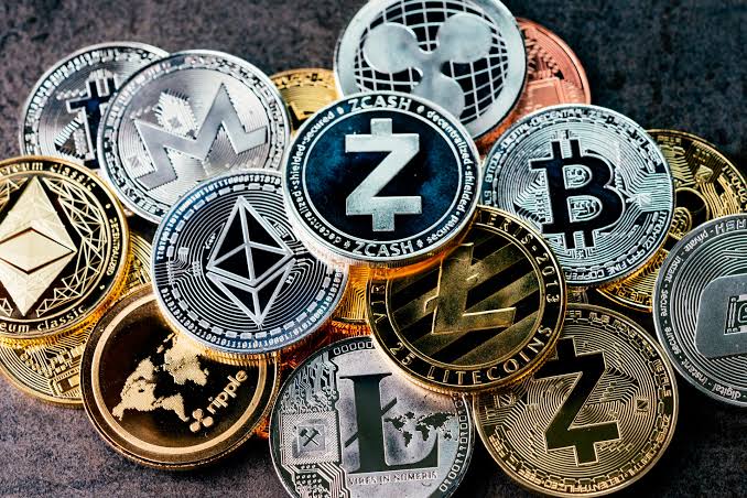 Criptomonedas se abren paso en Latinoamérica entre vacíos regulatorios y controversias  