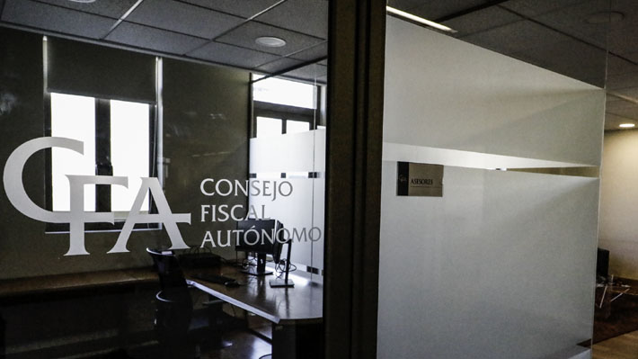 CFA lanza nuevas alertas: Pide ajustes adicionales de gasto para cumplir con metas fiscales del Gobierno.
