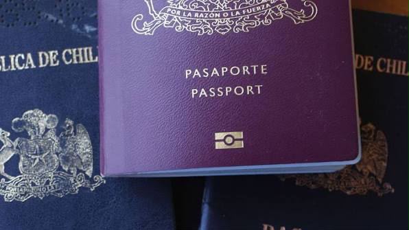 Chile destaca en informe de EE.UU. por buen uso de Visa Waiver: Solo el 1,5% excede tiempo de permanencia  