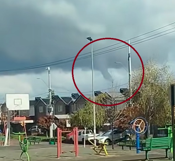 Tornado causó daños leves en Los Ángeles: Hubo tejas caídas y otras afectaciones
