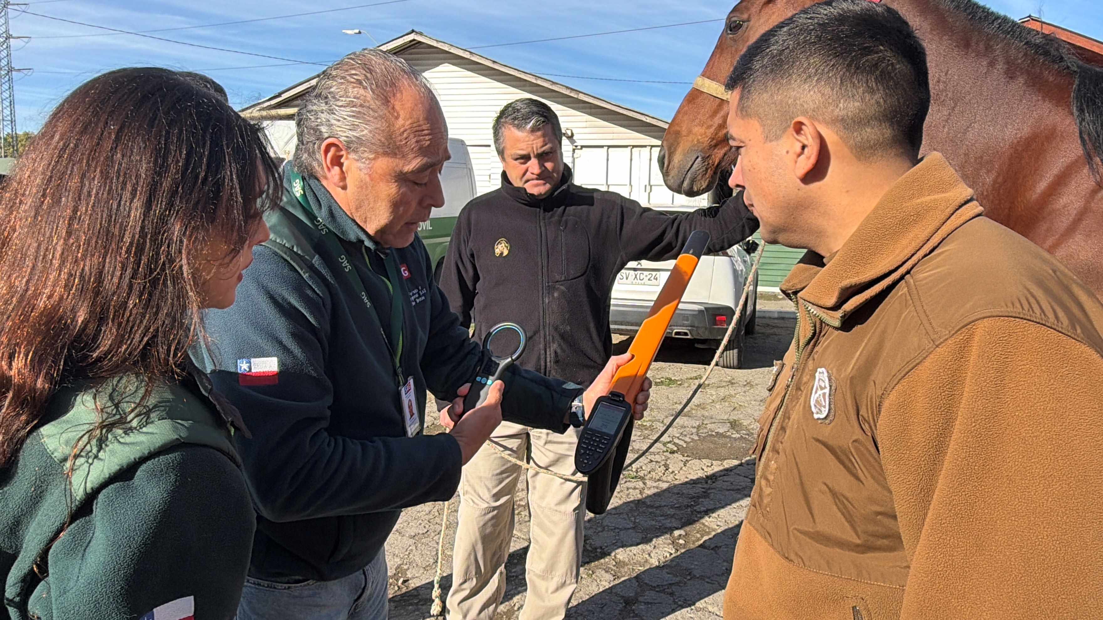 SAG se reúne con Carabineros de Chile para analizar normativa de trazabilidad Animal