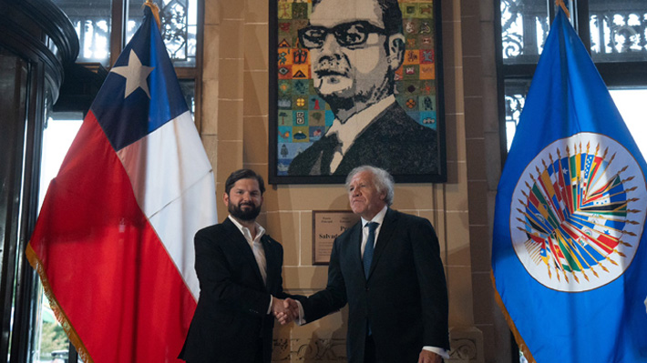 Tras resolución votada por el consejo: Retrato de Allende es retirado de la oficina central de la OEA