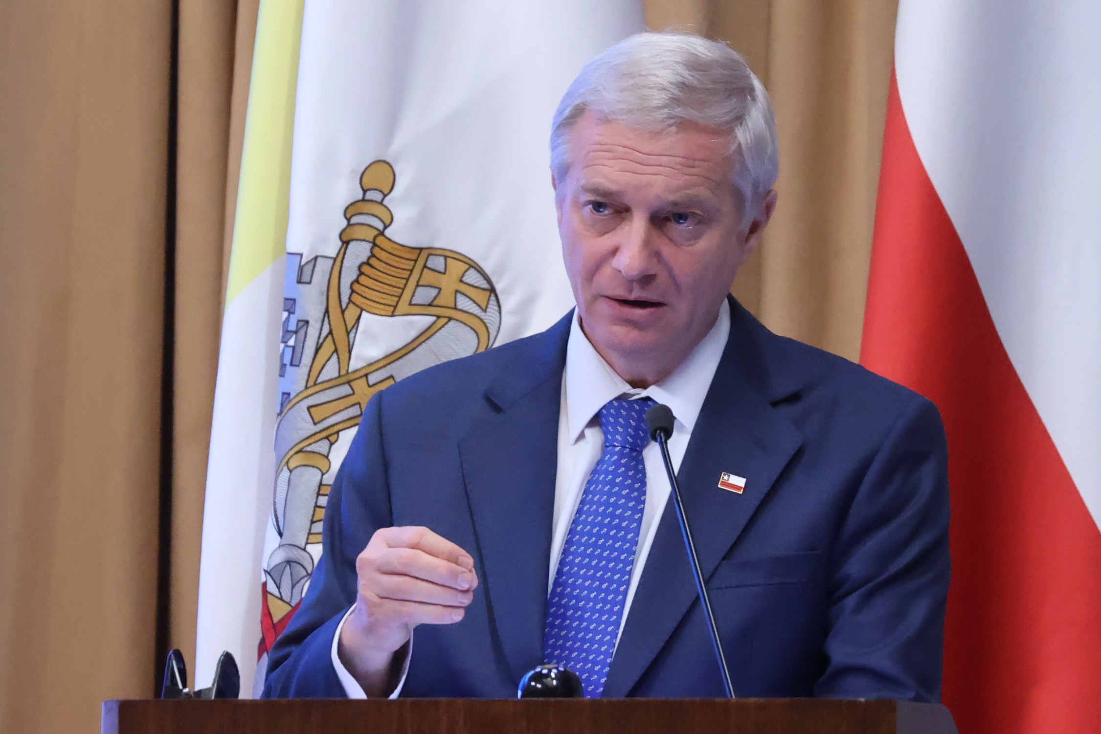 Kast instó al Gobierno a presentar datos financieros unificados para evitar acciones parlamentarias